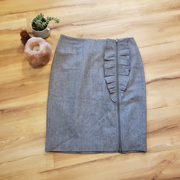 Banana Republic Skirt - Picture 2 of 4